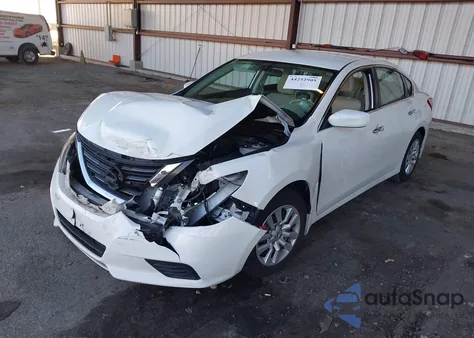 2017 Nissan Altima 2.5 S z USA, uszkodzony, nr VIN 1N4AL3AP2HN361730